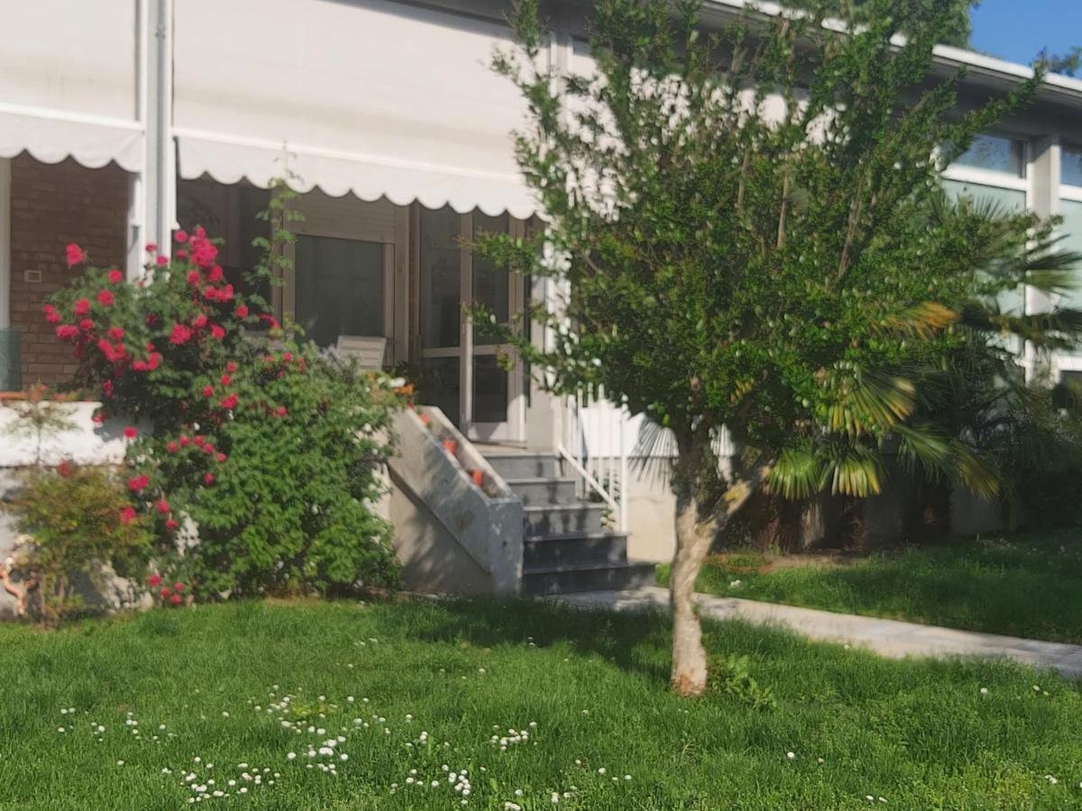 Villa Silvia Olivetti Banchette D'Ivrea Exteriér fotografie